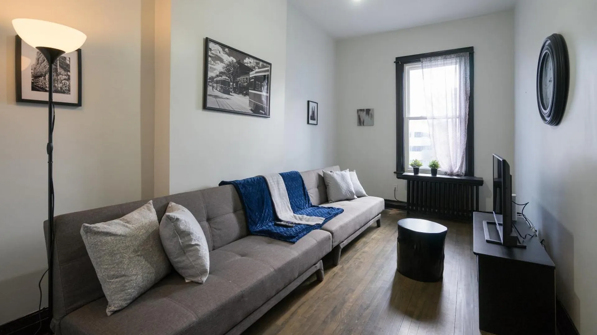 Applewood Suites - Queen West Loft Toronto Canada